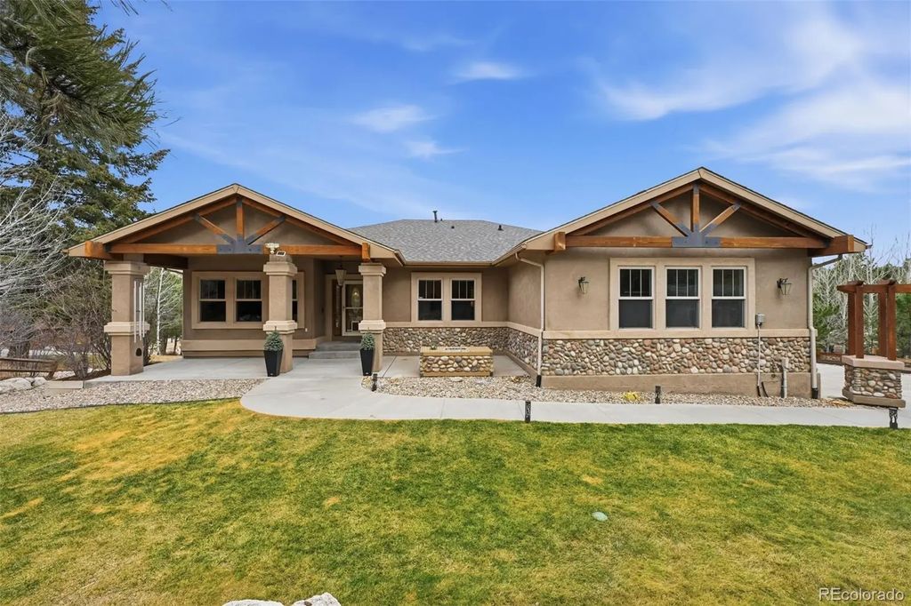 1063 Greenland Forest Drive, Monument
