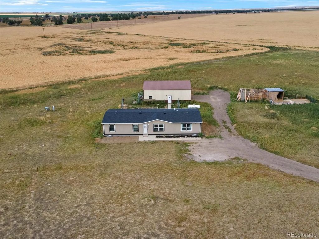 69501 E 72nd Avenue, Byers