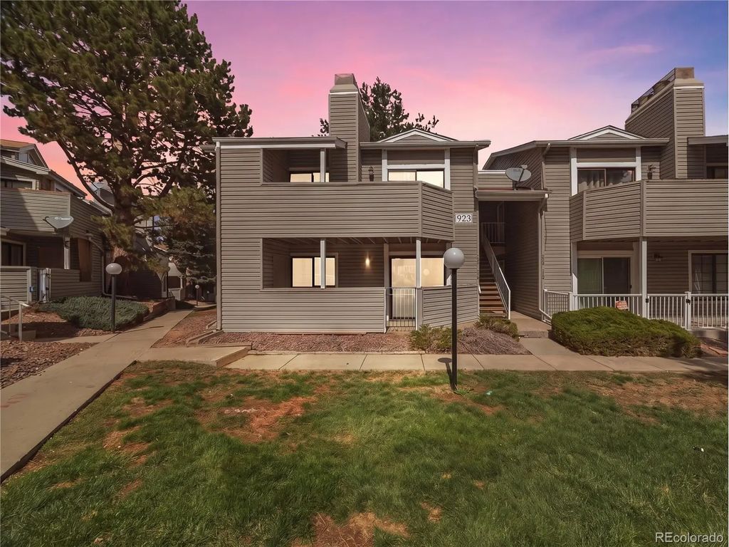 923 S Zeno Way 104, Aurora