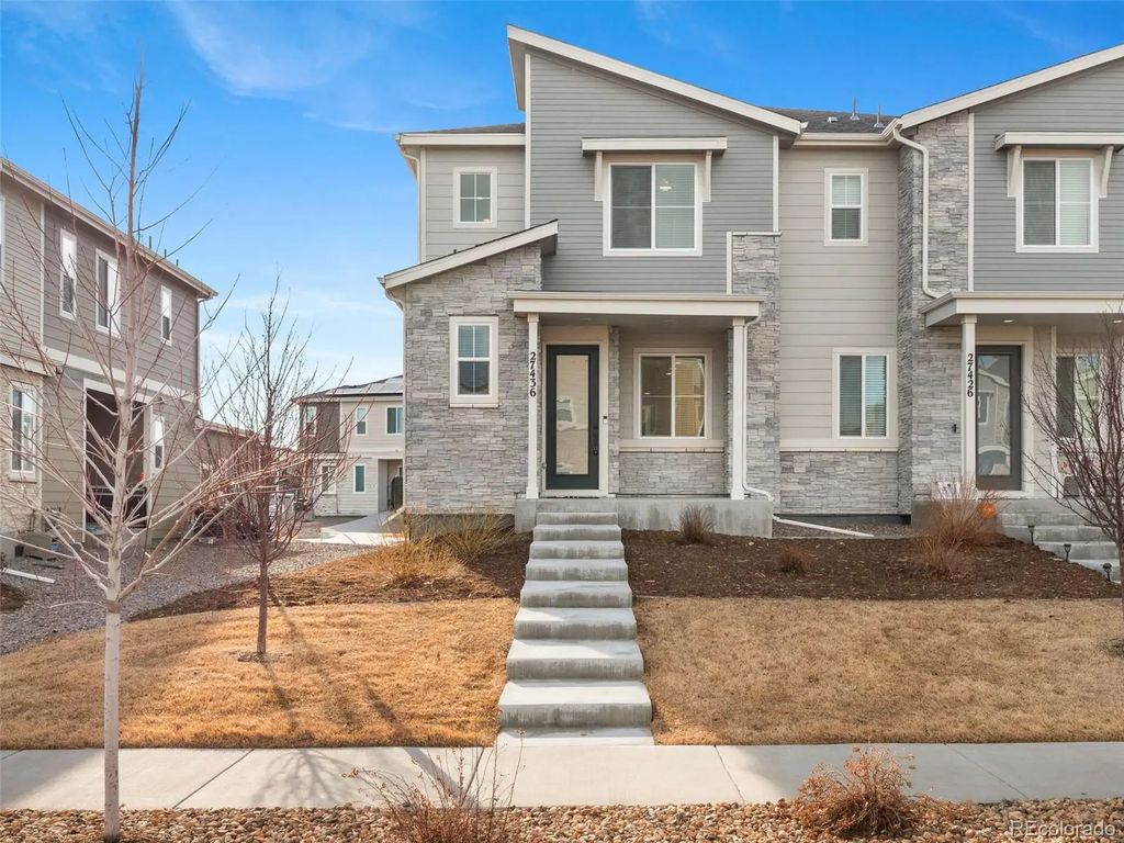 27436 E Archer Avenue, Aurora