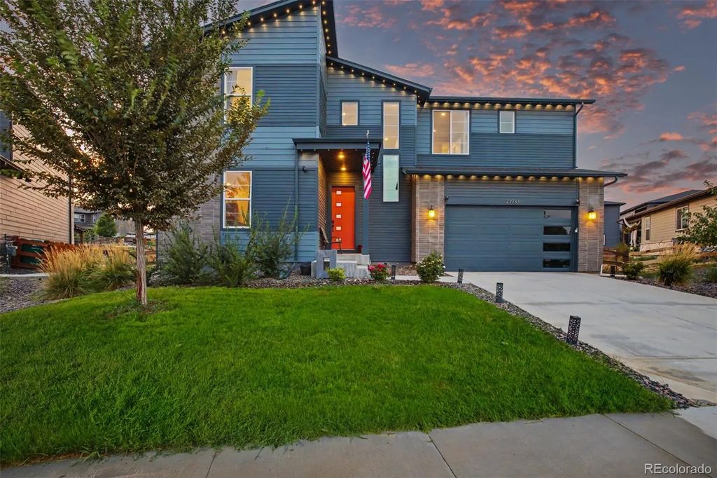23933 E 39th Avenue, Aurora