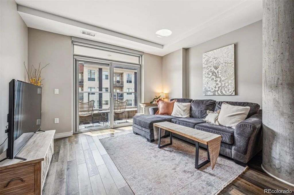 4200 W 17th Avenue 327, Denver
