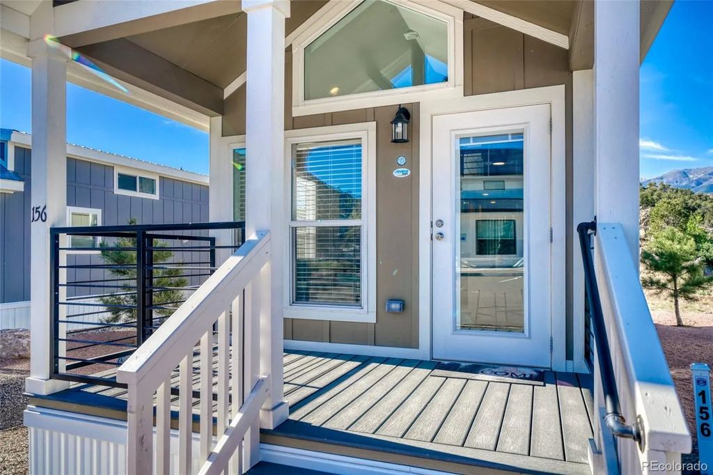 6507 County Road  102, Salida