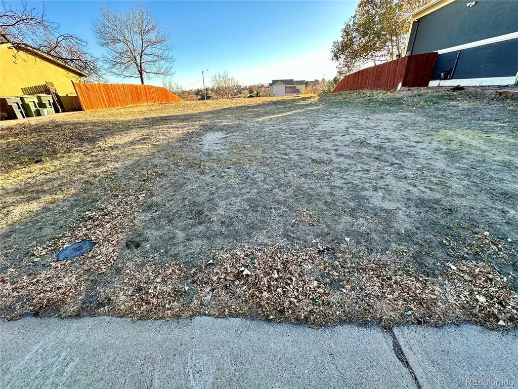 2422 E 96th Way, Thornton