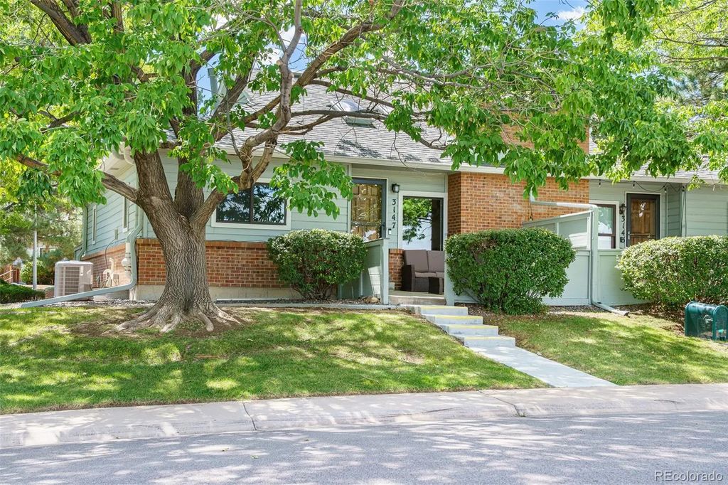 3147 E Long Circle, Littleton