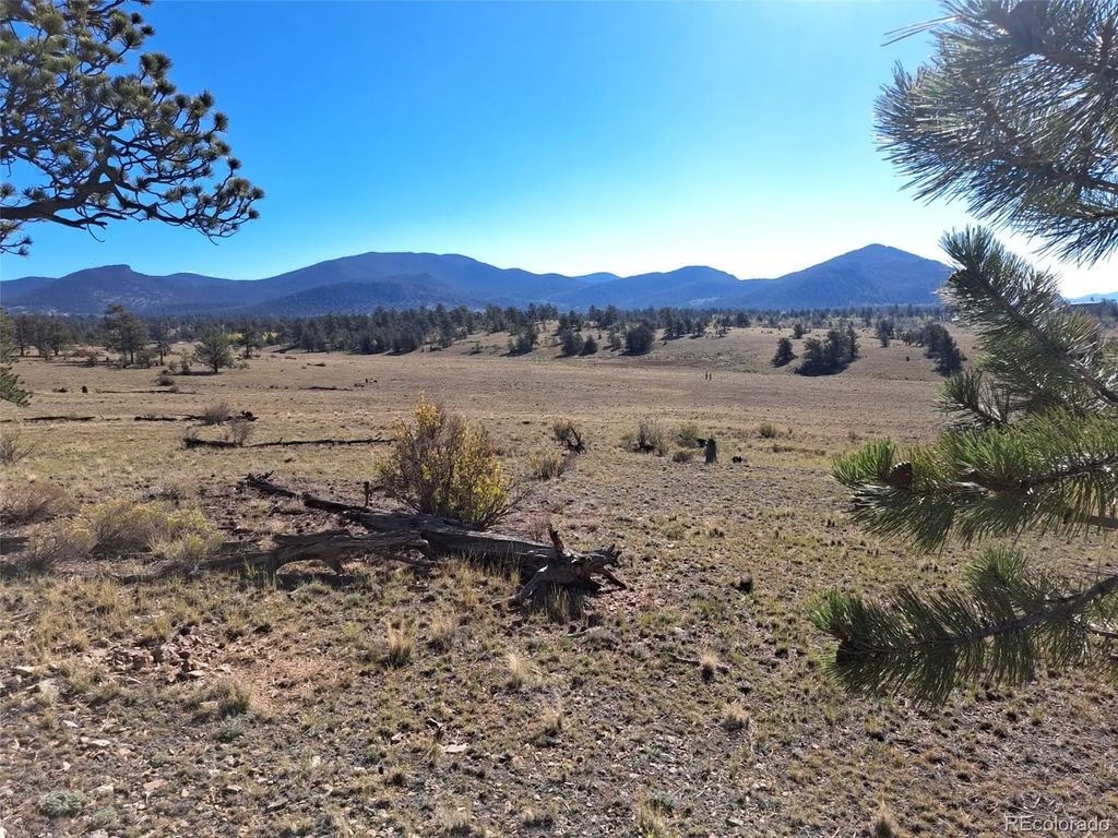 508 Grand Teton Drive, Hartsel