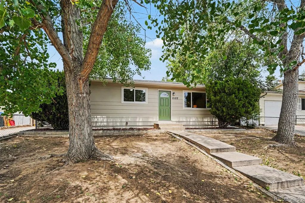 2122 Doniphan Drive, Colorado Springs