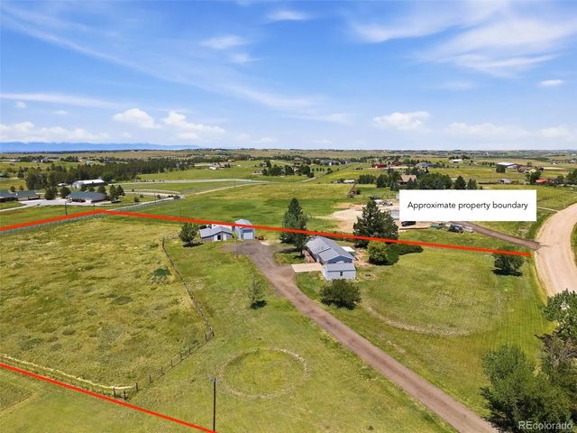 42593 London Drive, Parker