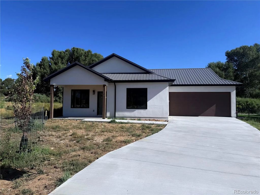866 Hoover Circle, Poncha Springs