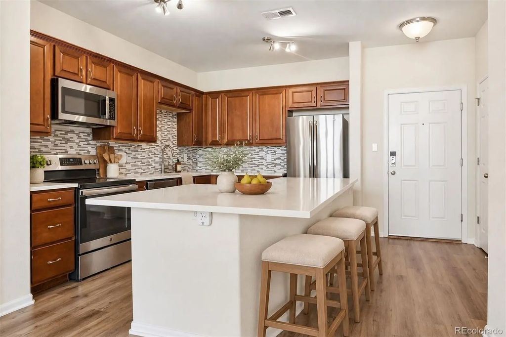 9633 E 5th Avenue 10304, Denver