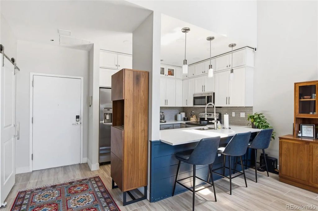 1000 E 1st Avenue 404, Denver