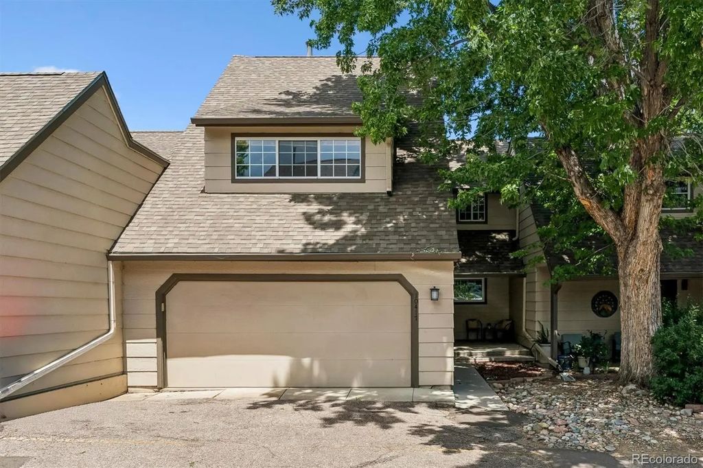 10417 Red Mountain W, Littleton