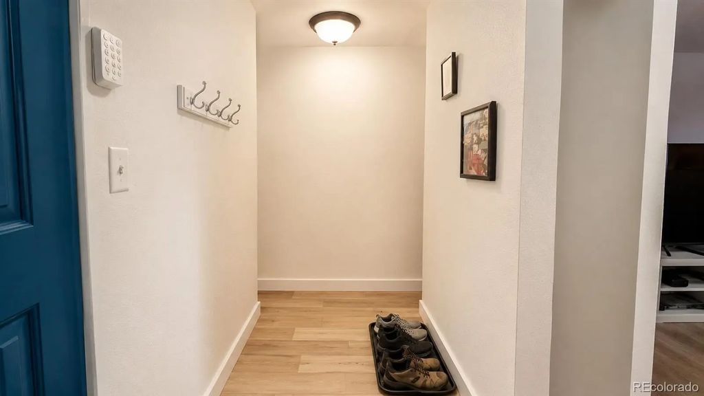 2325 S Linden Court 300, Denver