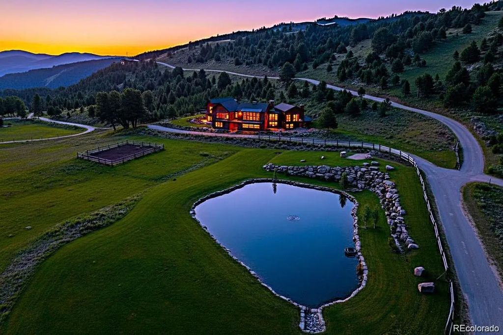 7391 County Road 221, Salida