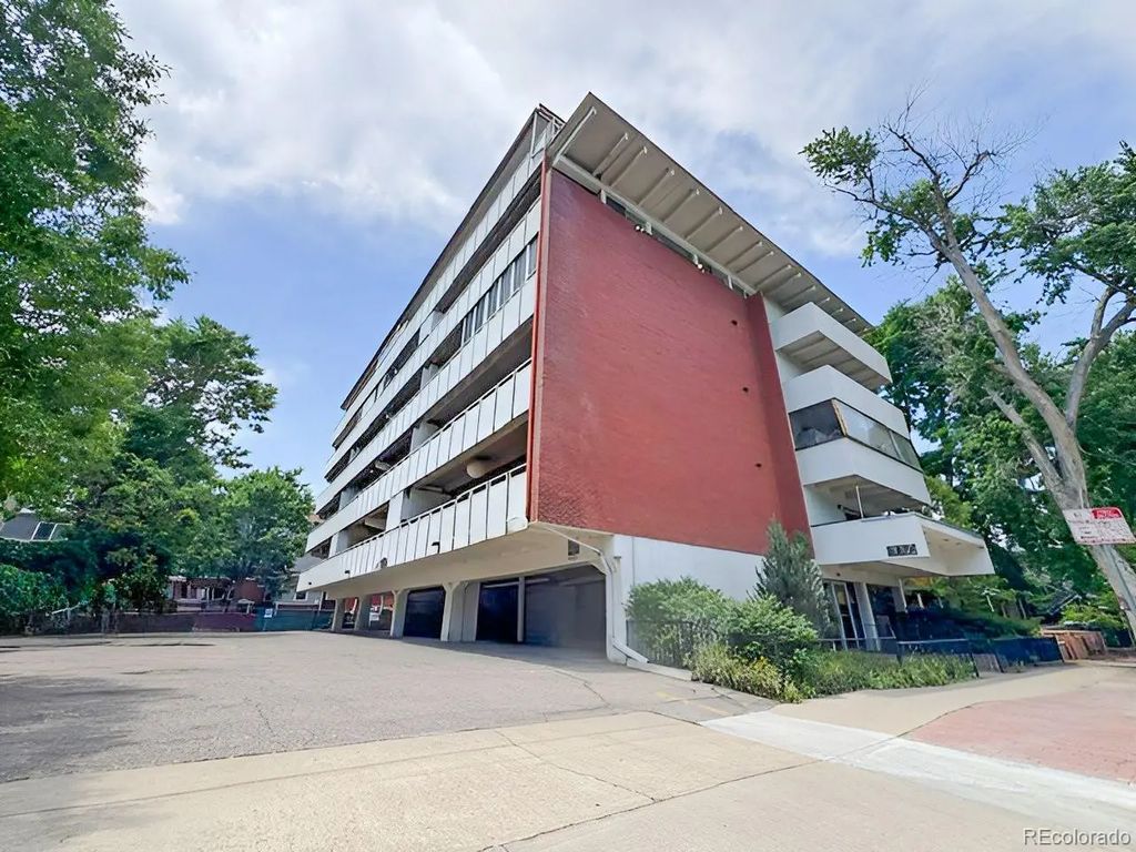 937 N Clarkson Street 206, Denver