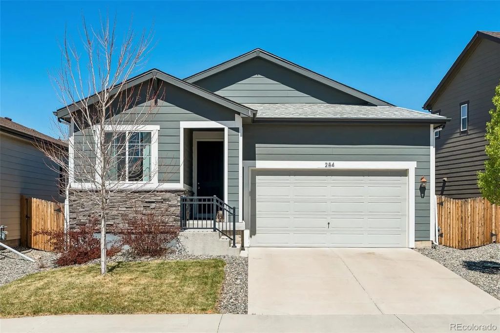 284 Vista Cliff Circle, Castle Rock