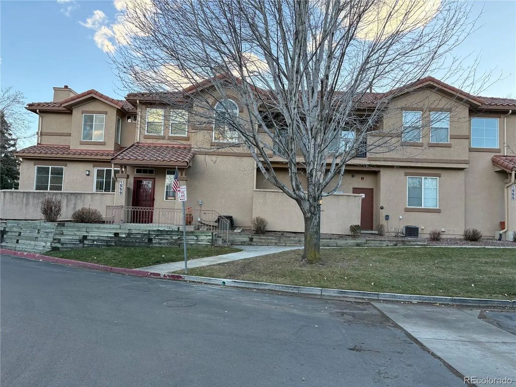 1559 Courtyard Heights, Colorado Springs