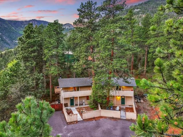 4840-4860 Pikes Peak Highway, Cascade