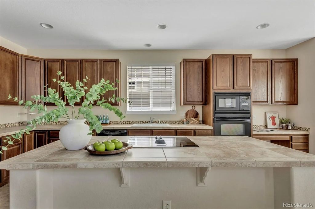 22245 E Glasgow Place, Aurora