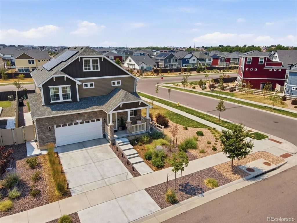 21962 E 44th Drive, Aurora