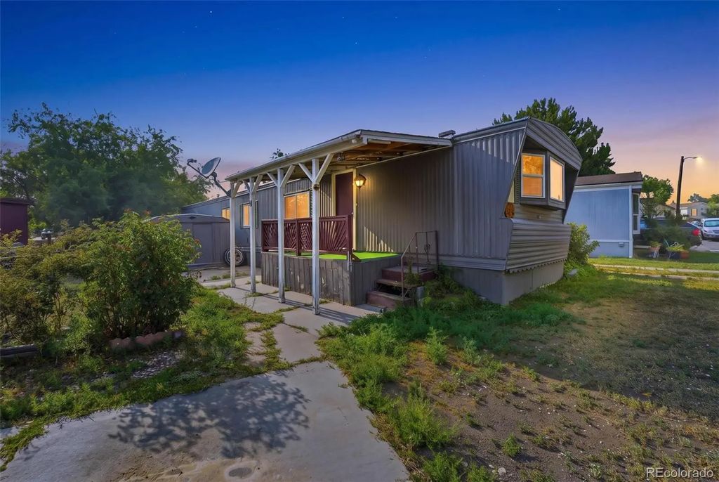 4210 E 100th, Thornton