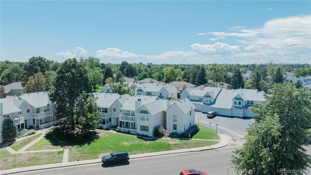 12524 E Pacific Circle B, Aurora
