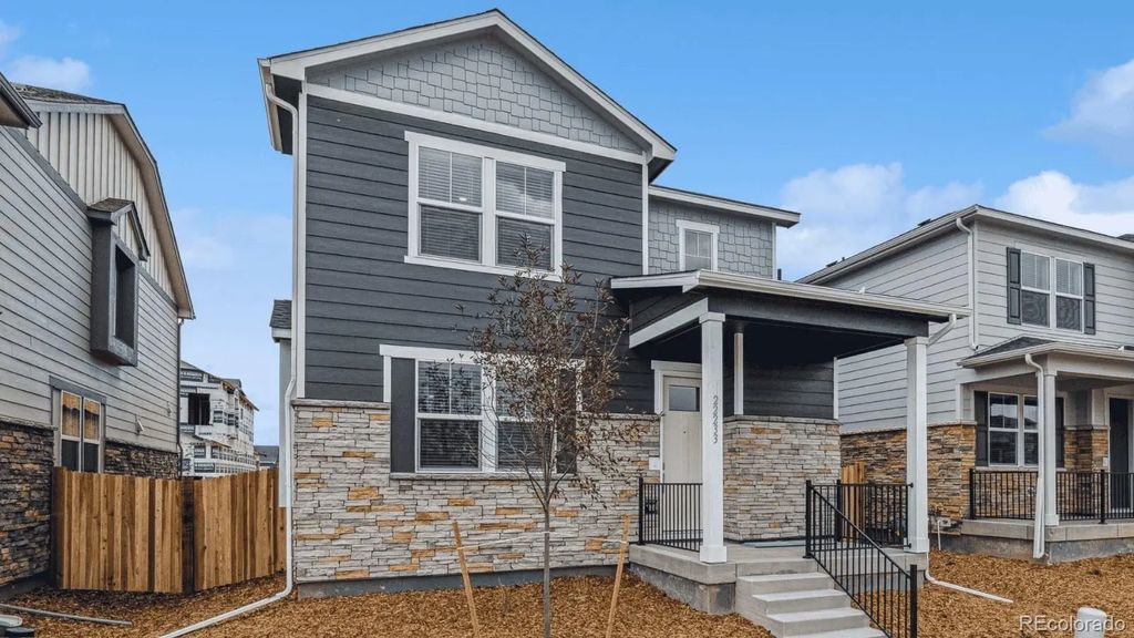 687 N Ukraine Street, Aurora
