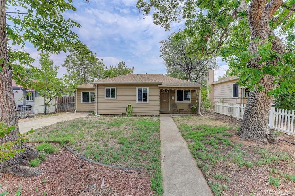 1664 Ironton Street, Aurora