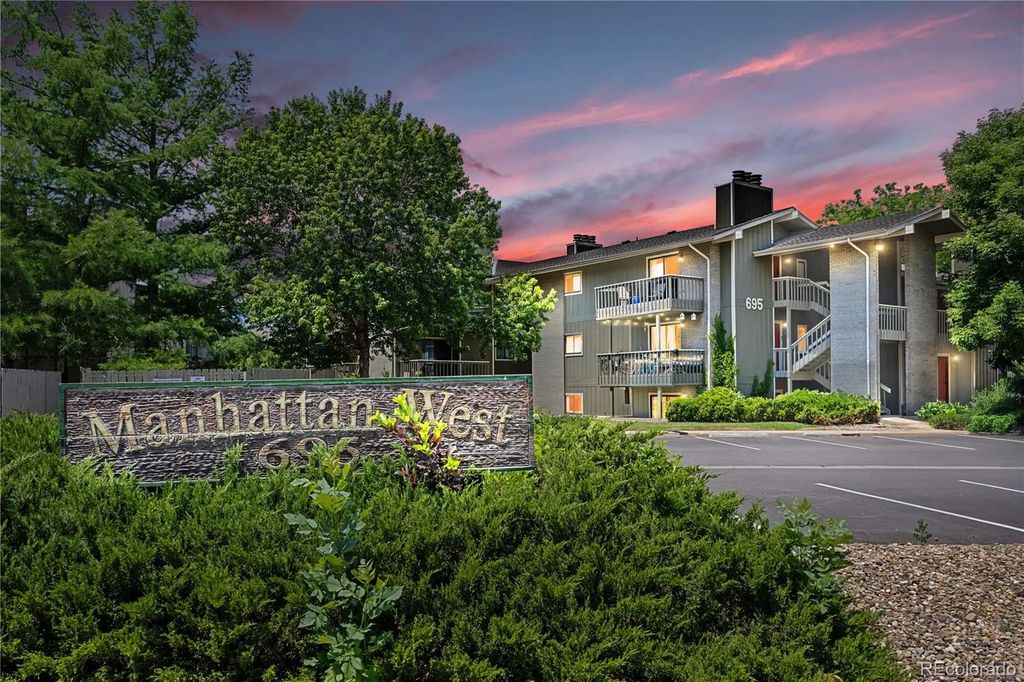 695 Manhattan Drive 19, Boulder