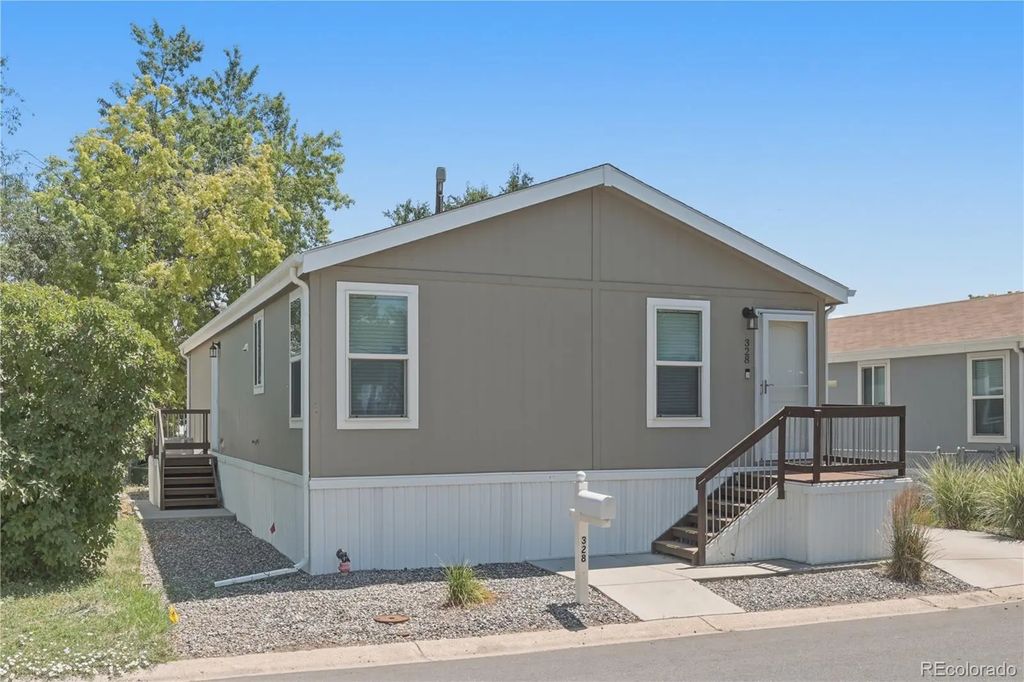 1801 W 92nd Avenue, Denver