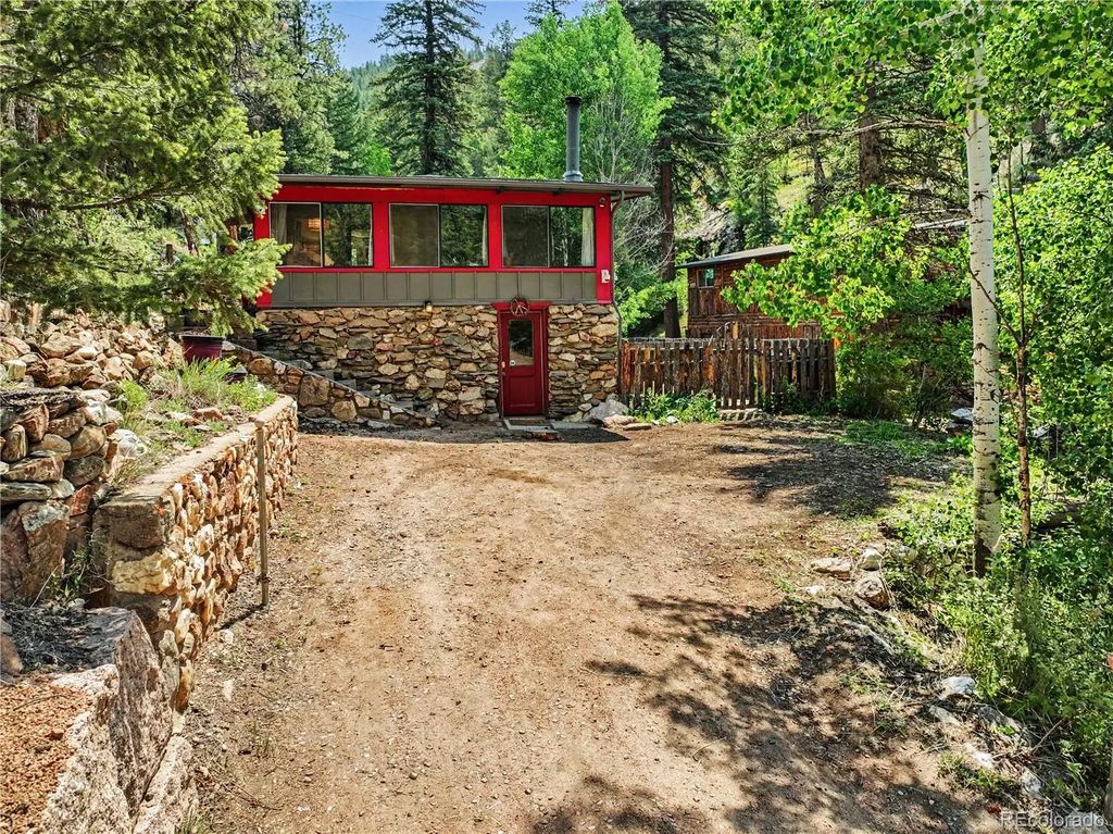 15916 S Elk Creek Road, Pine