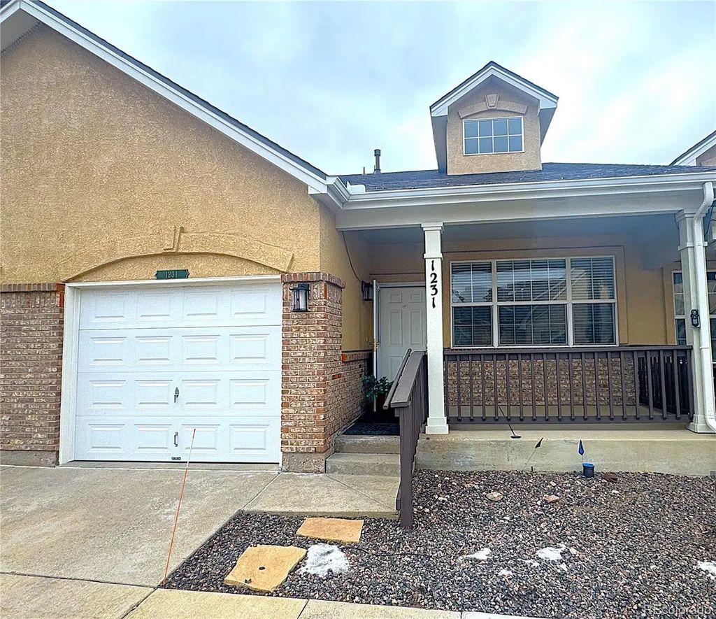 1231 Villa Grove, Monument