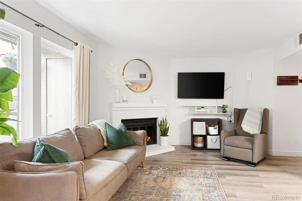 12360 W Nevada Place 104, Lakewood
