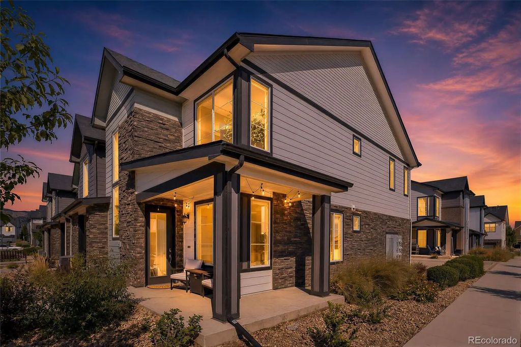 19592 W 93rd Place A, Arvada