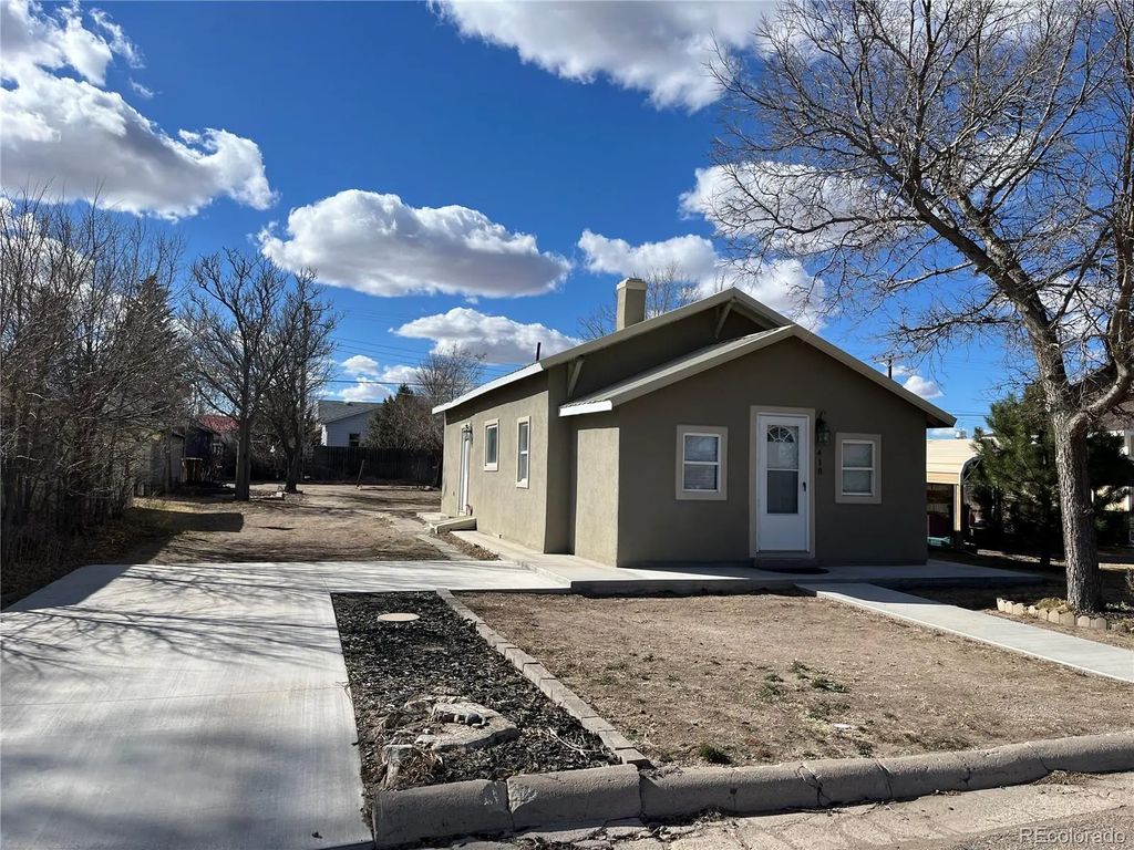 418 Illinois Avenue, Stratton