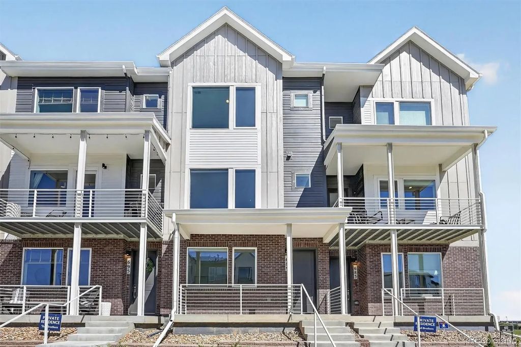 689 Saddle Drive, Erie