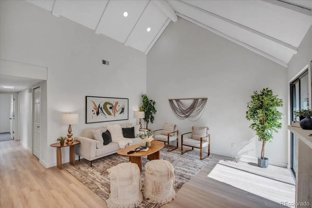 14483 E Arizona Avenue, Aurora