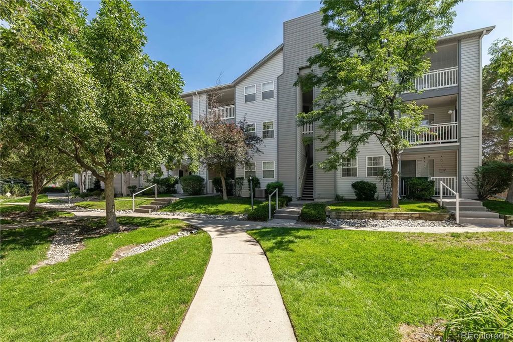 12555 E Tennessee Circle 302, Aurora