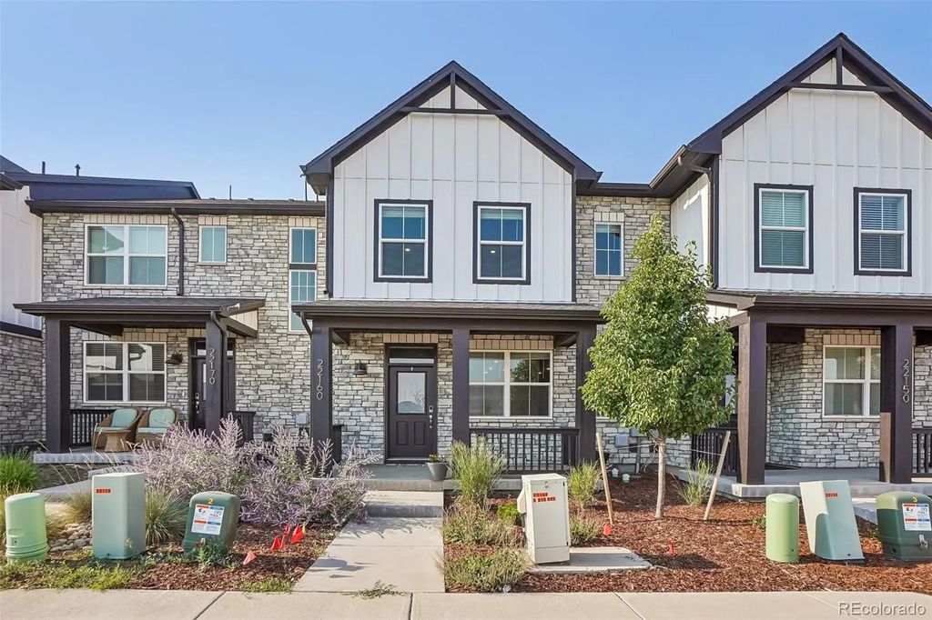 22160 E 8th Avenue, Aurora
