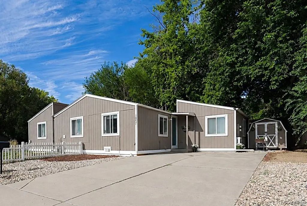 1057 E 5th Street, Loveland