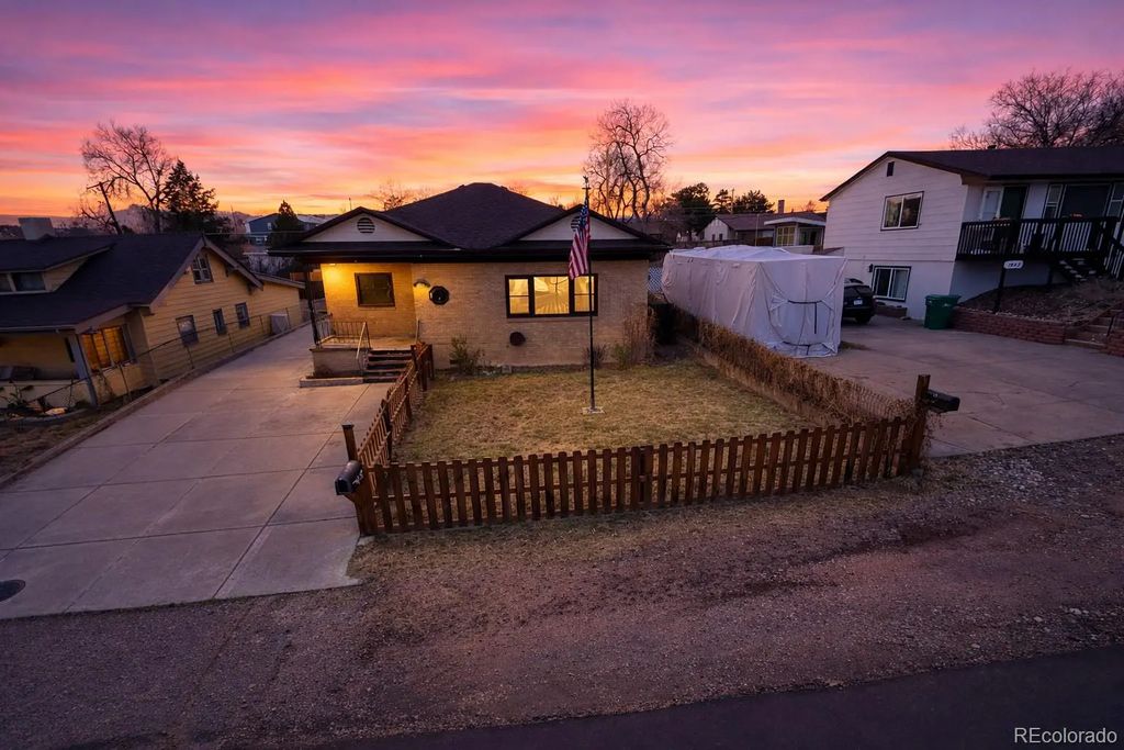 1651 Routt Street, Lakewood