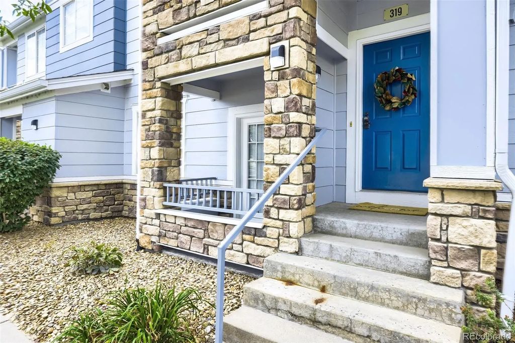 5255 Memphis Street 319, Denver
