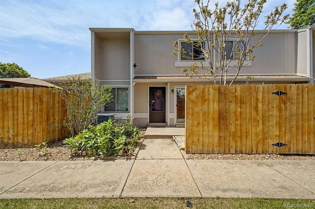 7957 Chase Circle 190, Arvada