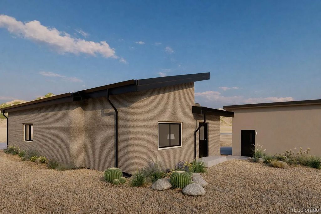 4815 Main Street, Salida