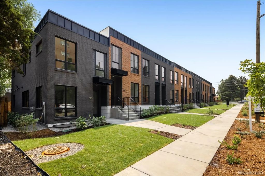 822 Dahlia Street, Denver