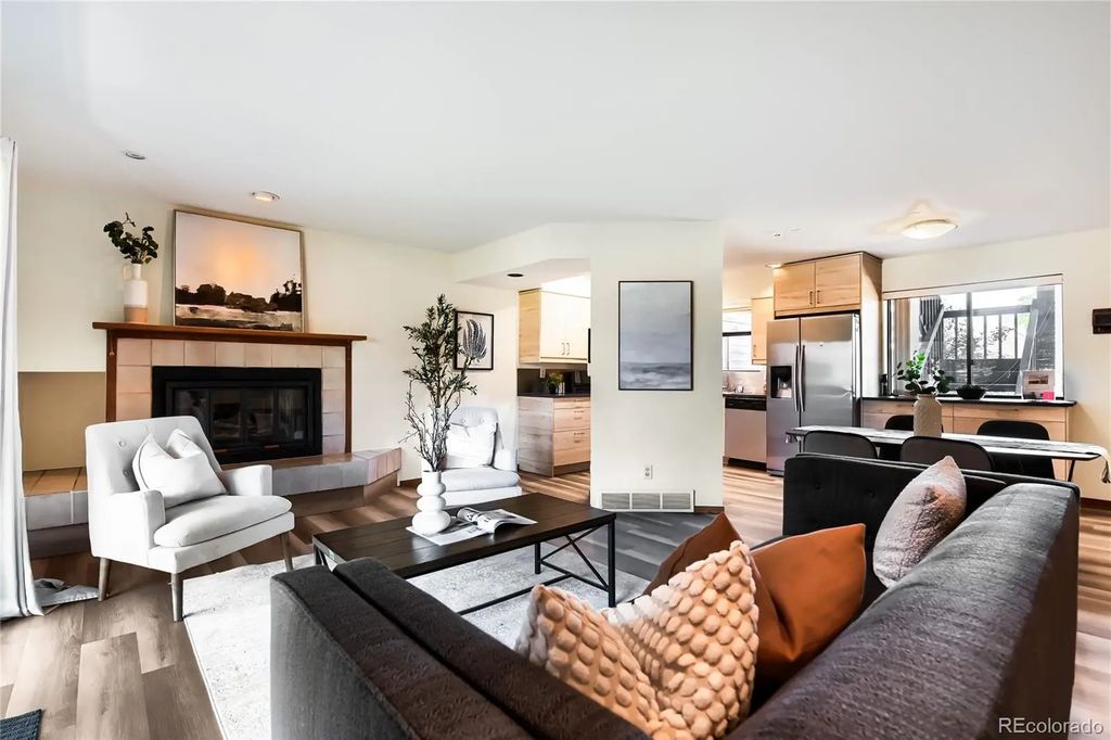501 Manhattan Drive 103, Boulder