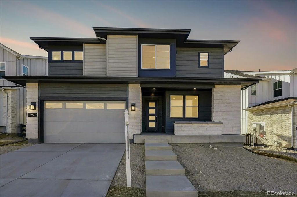 6513 Bridlespur Street, Castle Pines