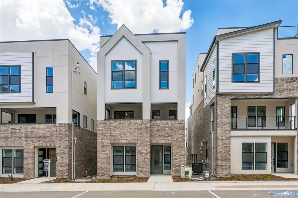 11472 E Briarwood Circle, Centennial