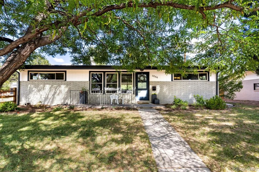 6044 S Fairfield Street, Littleton