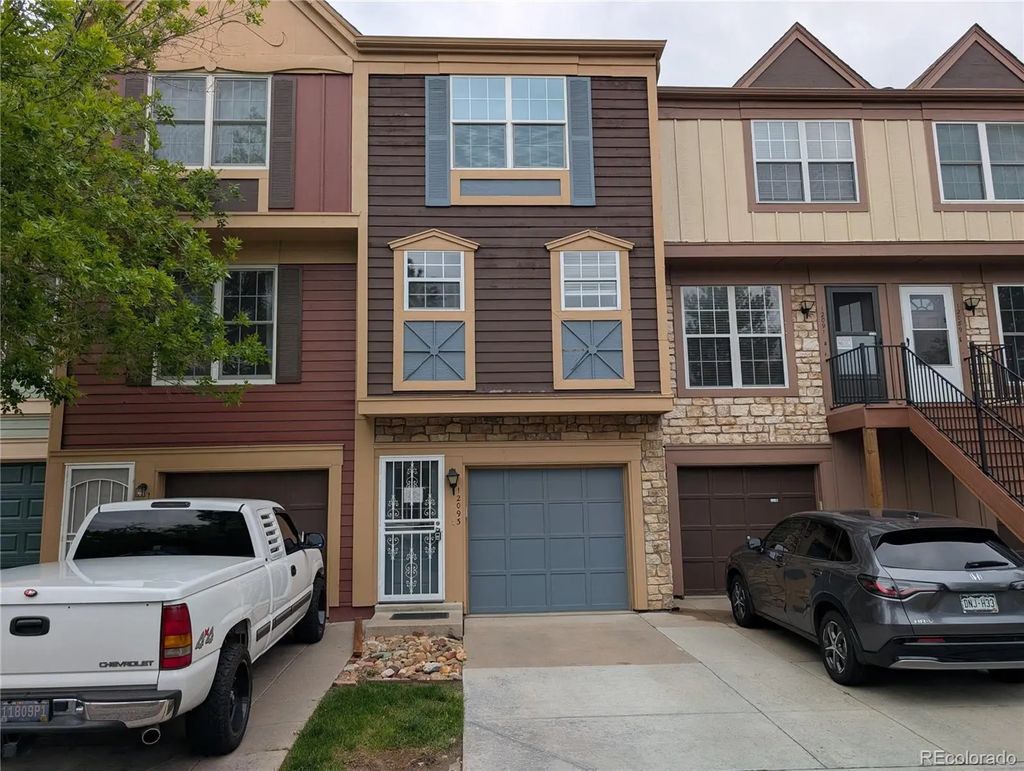 12093 E Hoye Drive, Aurora